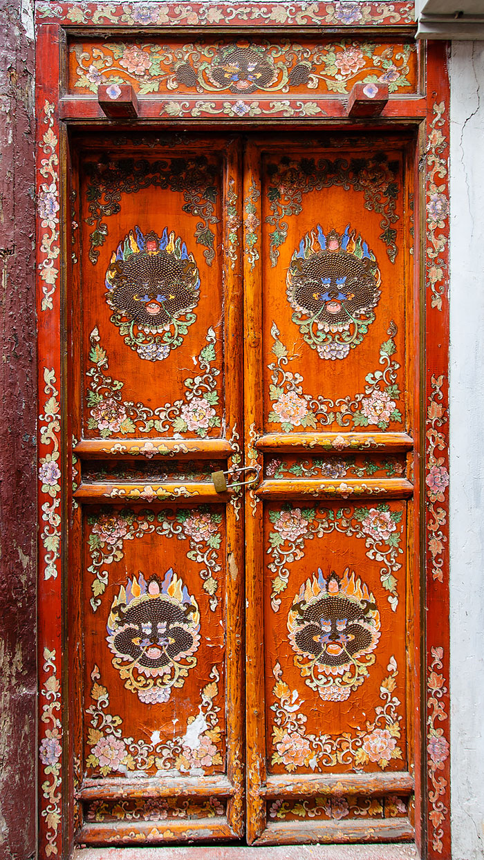 10 amazing doors Shanghai, China